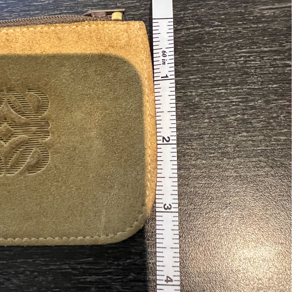 Loewe - Picture 3 of 10